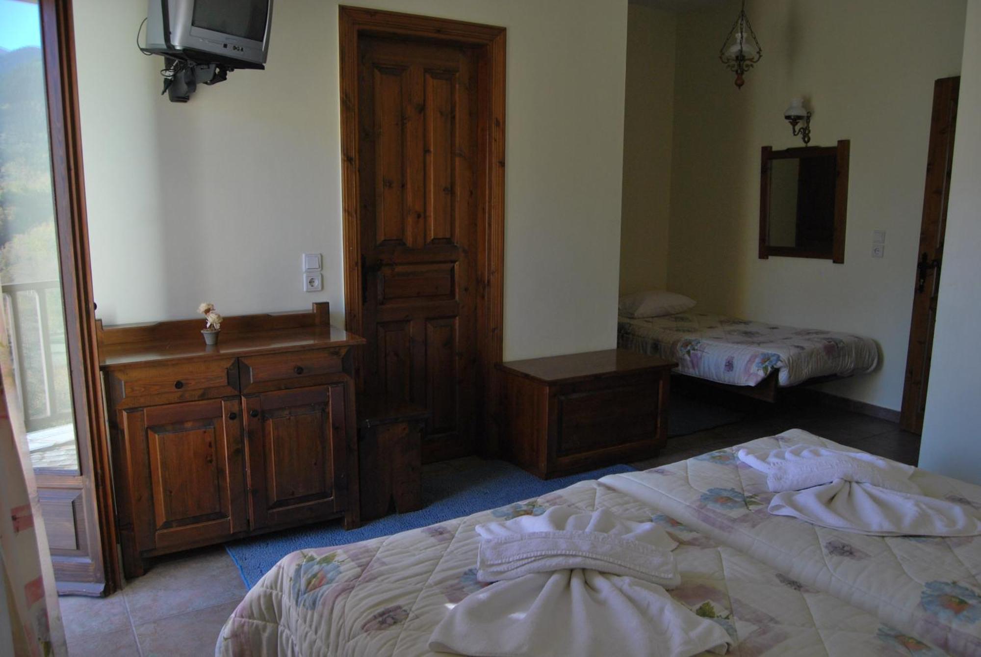 Rizoma Guesthouse Mikro Chorio  Exterior photo